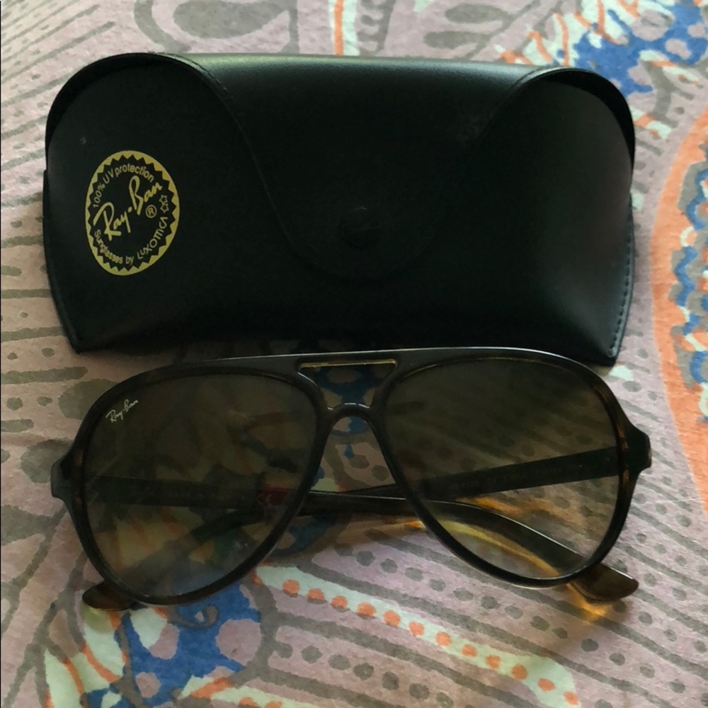Ray-Ban women’s cats 5000 aviators